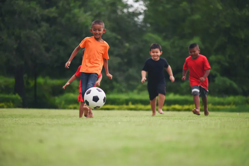 Brincadeiras infantis para curtir a Copa em família