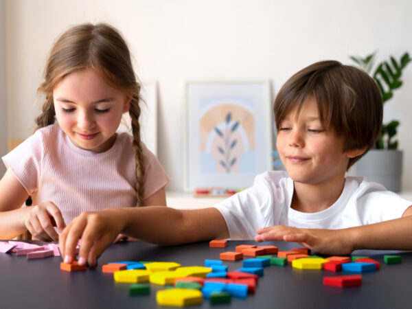 Como estimular a concentração infantil brincando